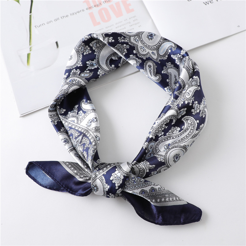 Lenço de Seda Quadrado de Luxo - Scarf Silk Square avaliação e preço